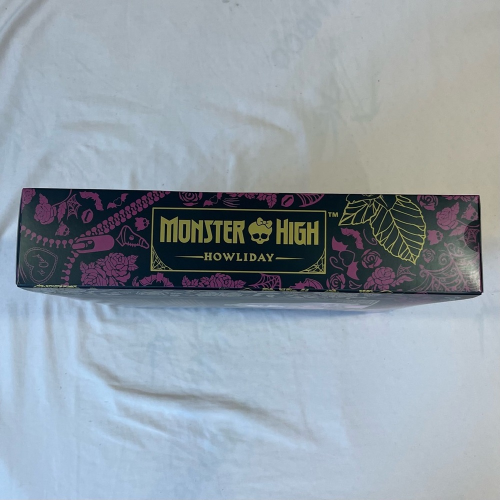 NIB Draculaura & Clawd Monster High Howliday Love Edition Dolls - Picture 4 of 6
